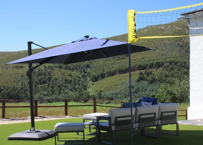 Nyaraló Noninha House *