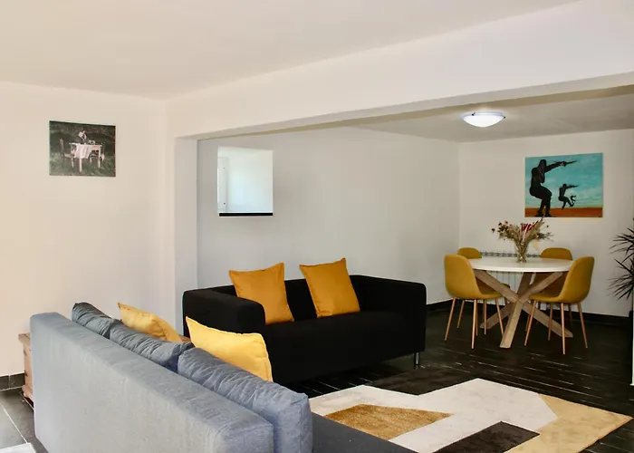 Nyaraló Noninha House *